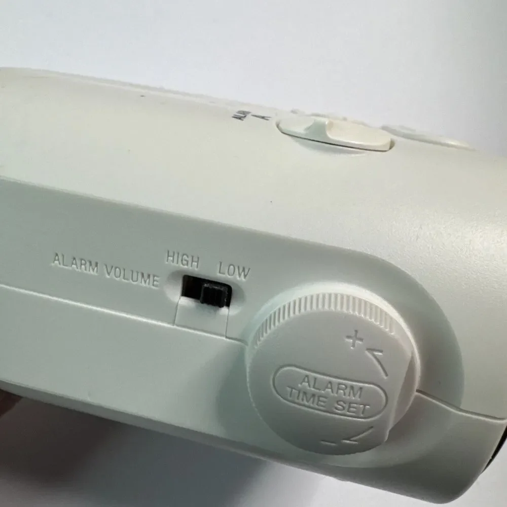 Sony ICF-C318 Dream Machine AM/FM‎ Dual Alarm Clock Radio Model White Tested